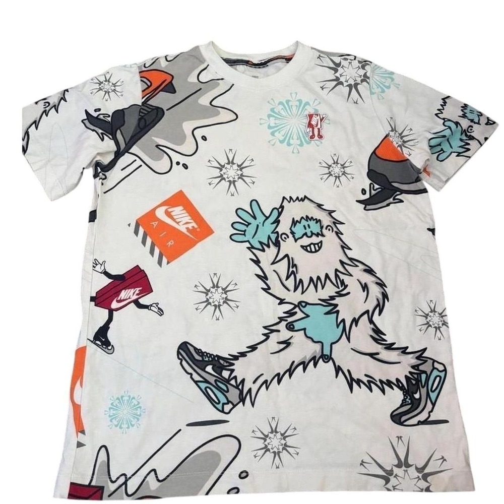 Nike Kids Yeti Snowflake Graphic T-Shirt White XL Short Sleeve Tee
